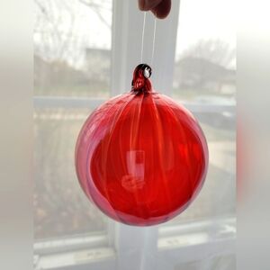 Holiday Vtg Iridescent Red Ribbed Blown Glass Christmas Ornament Ball, 3”